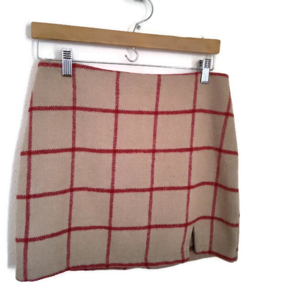 Really Cute Fall Winter Skirt Camel And Cherry Red Lined Size Medium